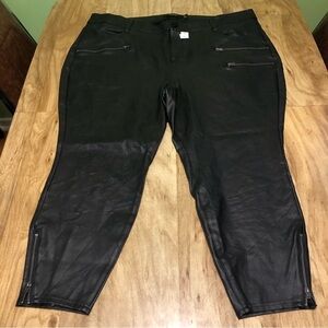 NWOT Torrid Faux Leather Black Pants Size 26 Biker Moto Stretch Ankle Zip PICS